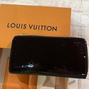 EUC Louis Vuitton Amarante Patent Leather Wallet